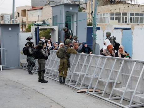 Palestijnen ingeklemd tussen 800 checkpoints en blokkades op de Westoever: ‘Mensen zijn erg somber’