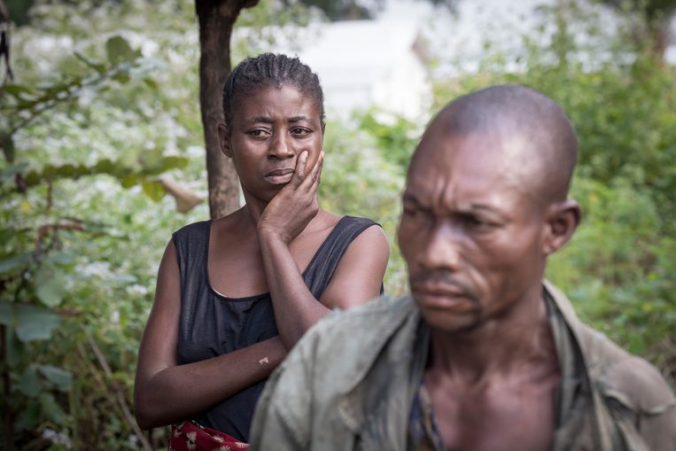 Angele Tumba en haar man zijn recent teruggekeerd uit het bos waar ze maanden ondergedoken hebben gezeten uit angst voor het geweld van zowel het regeringsleger als de Kamuinu Nsapu-militie. Beeld Sven Torfinn.