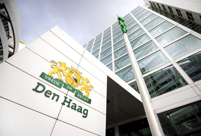 DEN HAAG - Exterieur van het Haagse stadhuis. ANP REMKO DE WAAL