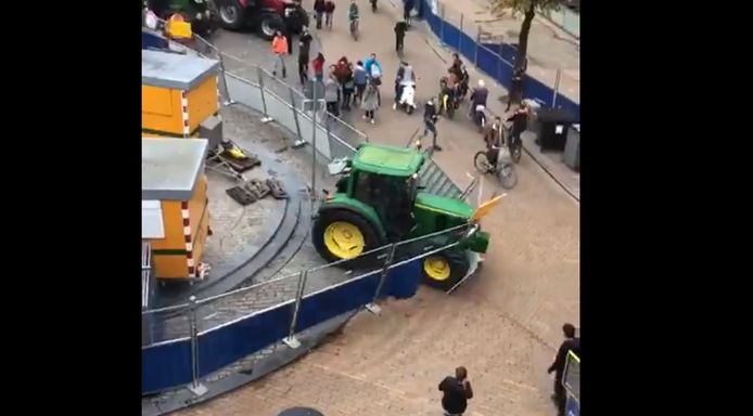 Trekker ramt hekken in Groningen