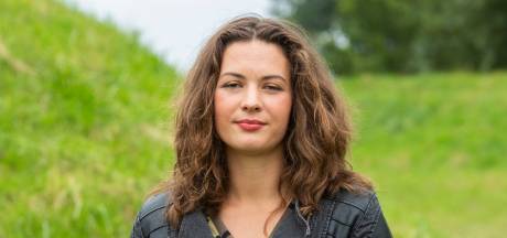 Sekspraatjes bij Expeditie Robinson: ‘Boerin Annemiek heeft altíjd zin’