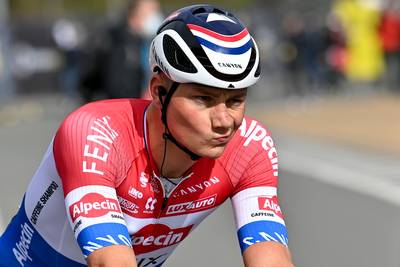 Van der Poel houdt optie open dat hij Tour vroeger verlaat en blijft zeker tot Spelen van 2024 op de mountainbike