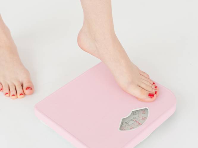 Kunnen we een buikje wijten aan ons metabolisme? “Je stofwisseling vertraagt pas na je zestigste”