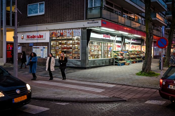 Poolse supermarkt in Carnisse, vlakbij het Zuidplein.
