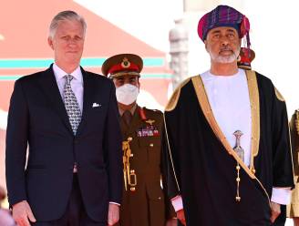 Koning Filip belt met Omaanse sultan na vrijlating Vandecasteele (42)
