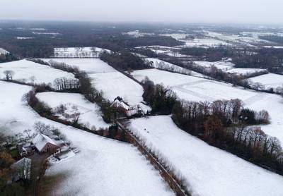 Pak sneeuw maakt Nederland spekglad