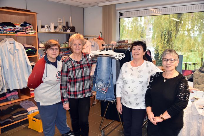 De vrijwilligers van het Tweedekanshoekje hopen zo snel mogelijk duidelijkheid te krijgen over hun toekomst.