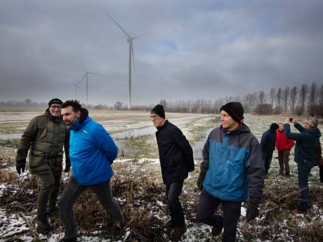 Niels krijgt straks ‘eerste rang uitzicht’ op zo'n 25 windturbines, ‘We hebben geen andere keuze’ 