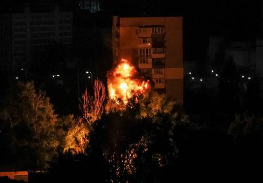 Een Russische drone explodeert boven Kiev.