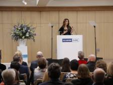 “Elle nous inspire tous”: Amal Clooney reçoit un doctorat honorifique à la KU Leuven
