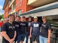 De vriendengroep en stamgasten van café 't Pleintje in Oostrozebeke hielpen bij de arrestatie van een verdachte van een steekpartij.