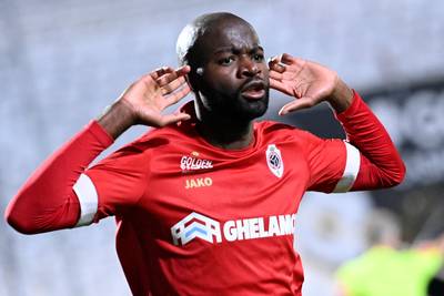 À dix durant plus d’une heure, l’Antwerp efface Courtrai et consolide sa deuxième place