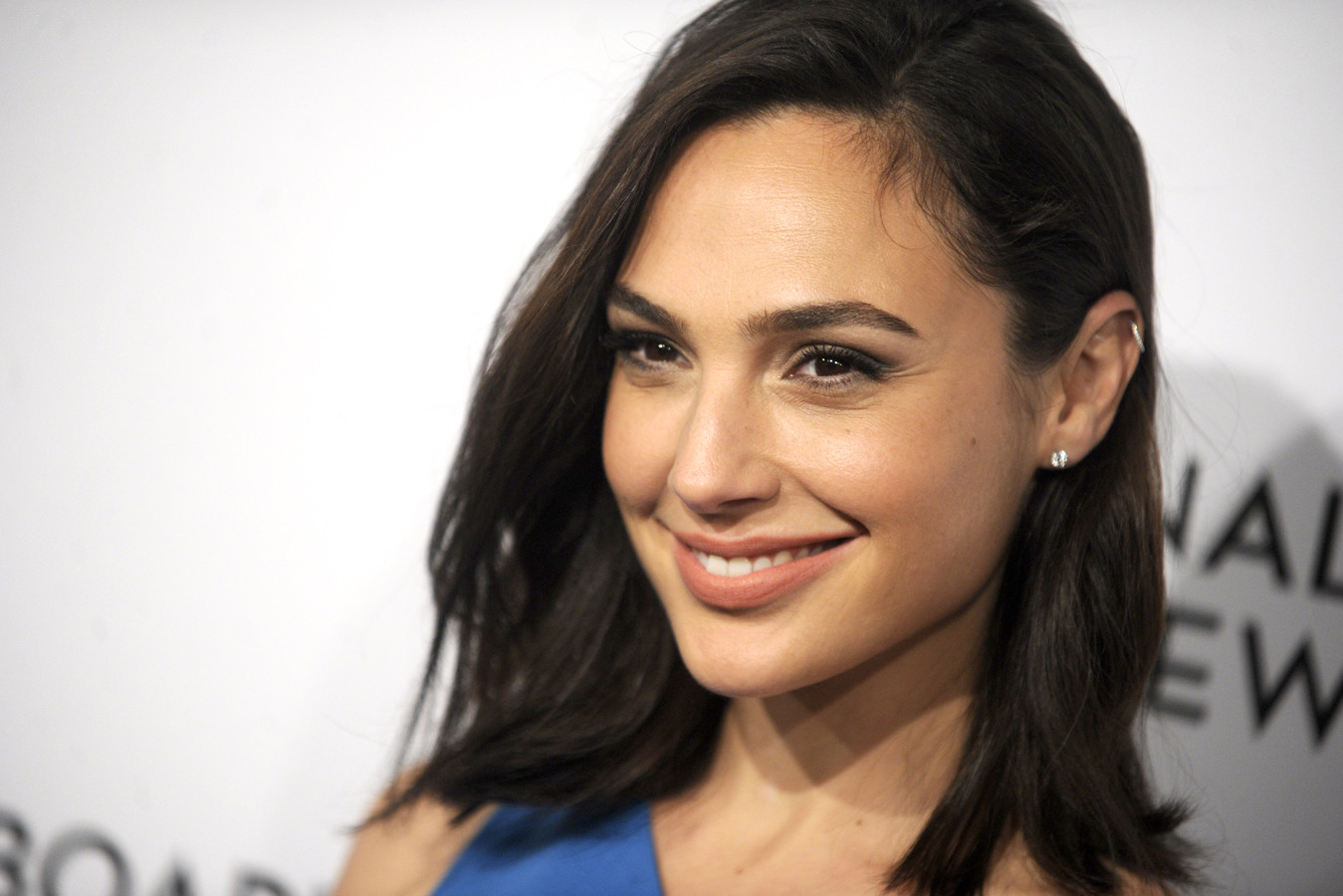 Gal Gadot uitgeroepen tot meest sexy vrouw ter wereld door Nederlandse  lezers FHM | Foto | bndestem.nl