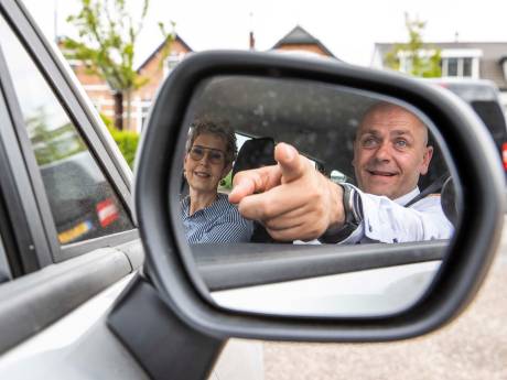 In Vlissingen, Goes of Terneuzen: deze man bezorgt jou straks je rijbewijs (of niet, helaas)
