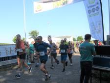 SlooOW-Natuurmarathon door Oostvaardersplassen en Lelystad: opbrengst voor stichting Roparun
