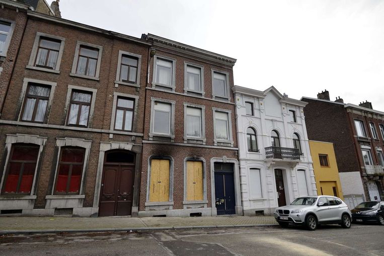 Het huis in Verviers waar gisteren twee terreurverdachten werden doodgeschoten Beeld afp