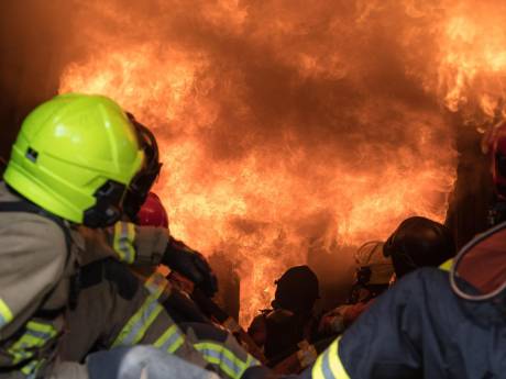 Un pompier de 17 ans condamné pour un incendie volontaire en France