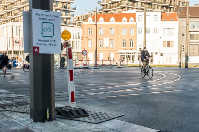 La Ville d'Anvers teste aussi régulièrement le “carré vert” aux carrefours dangereux.