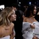 Zusjes Hadid zwengelen discussie aan over paparazzi-foto’s