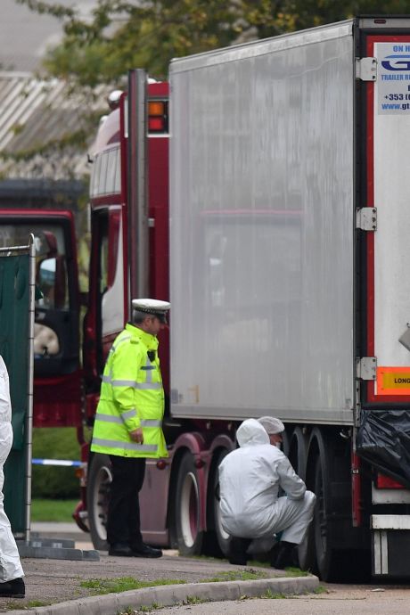 39 morts à bord d’un camion en Angleterre: un procès ordonné à Paris pour 19 suspects