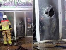 Nieuwe aanwijzingen in zoektocht naar brandstichter van tattooshop in Kampen: ‘We zoeken deze fietser’