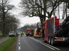 Persoon overleden na ernstig ongeval, weg tussen Delden en Bornerbroek volledig afgesloten