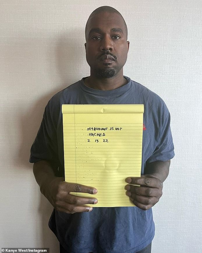 Kanye West bewijst dat hij zelf achter de berichten op zijn Instagramaccount zat.