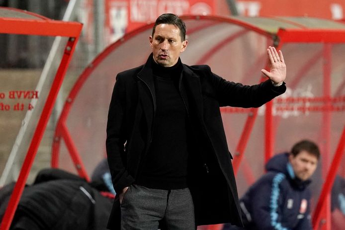 Roger Schmidt.