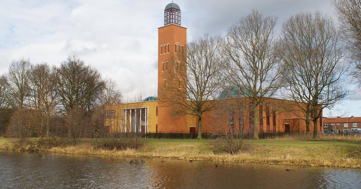 El Fath moskee in Liendert biedt salafist podium | Amersfoort