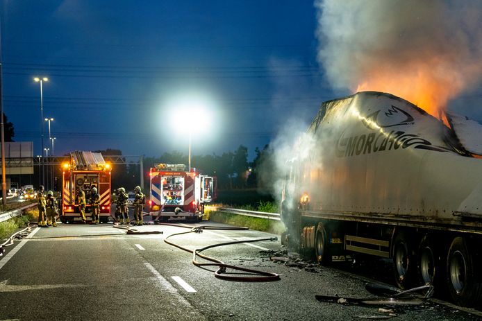 De snelweg ging dicht in allebei de richtingen.