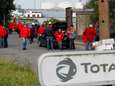 Les travailleurs bloquent le site de Total à Feluy 
