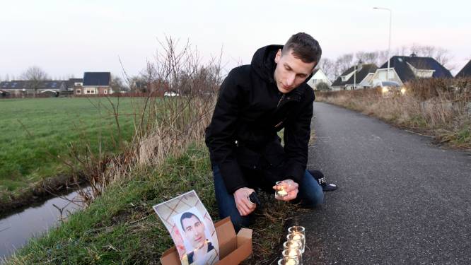 Przemek (34) sloeg over de kop en overleed, fotograaf Justin steekt kaarsjes aan namens zijn familie in Polen