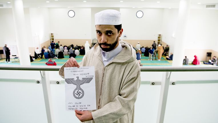 Meerdere moskeeën waaronder de Essalam Moskee in Rotterdam ontvingen op 25 februari 2016 een dreigbrief. Beeld ANP