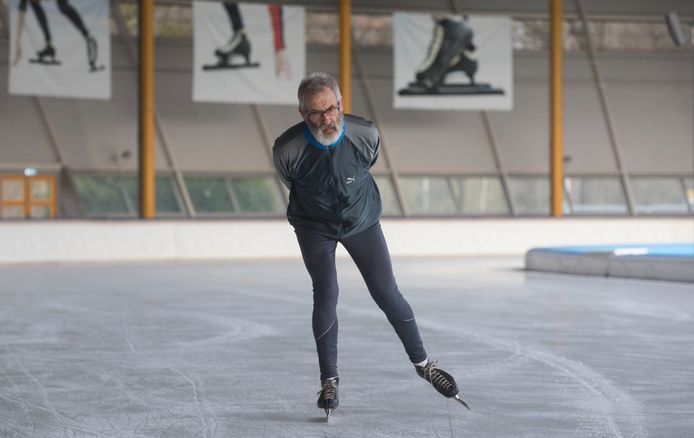 Eindhoven - Dinsdag kon er alleen nog op kunstijs geschaatst worden.
