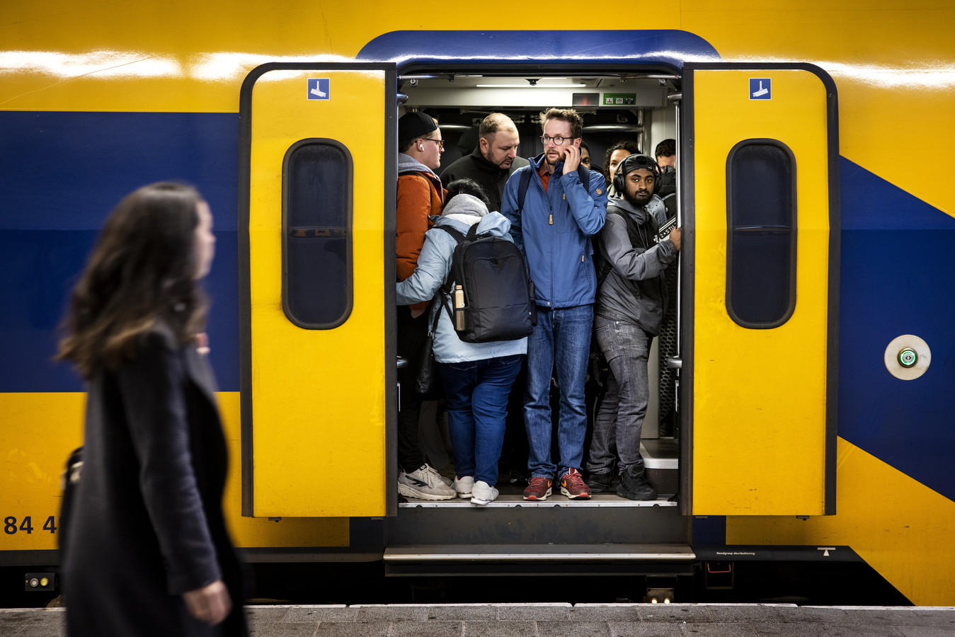 Moet Je Alweer Staan In De Trein? Thijs Bepaalt Hoe Lang Jouw Trein Moet  Zijn Én Hoe Vaak Hij Rijdt | Foto | Gelderlander.Nl