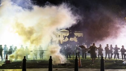 LIVE. Rellen en plunderingen over hele VS, tankwagen rijdt in op menigte - China: “Racisme is chronische ziekte in VS”