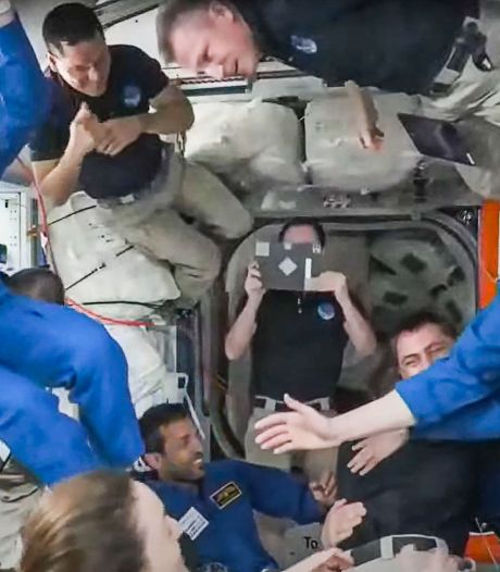 Deux Américains, un Russe et un Émirati sont entrés dans l’ISS depuis une capsule SpaceX