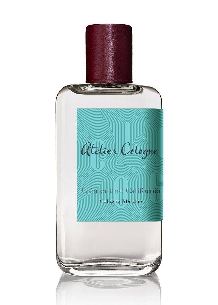 De Colognes Absolues van Atelier Cologne zijn zo licht dat je gedurende de dag makkelijk van geur kunt wisselen, als een garderobe. De nieuwste is Clémentine California (vanaf 60 euro bij skins.nl) Beeld  