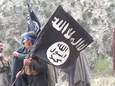 In hun propagandavideo uit 2020 zwaaien strijders van de Islamitische Staat in de Khorasan-provincie (ISKP) met een zwarte vlag.