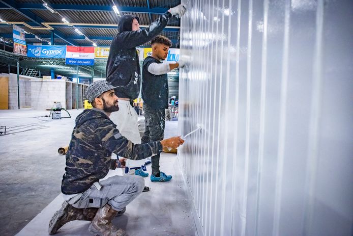 Met vakgerichte opleidingen moesten jongeren aan een baan worden geholpen.