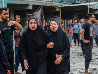 TERUGLEZEN GAZA. Tientallen doden bij Israëlische luchtaanval op VN-school in Nuseirat: “Weer een gruwelijke dag in Gaza”