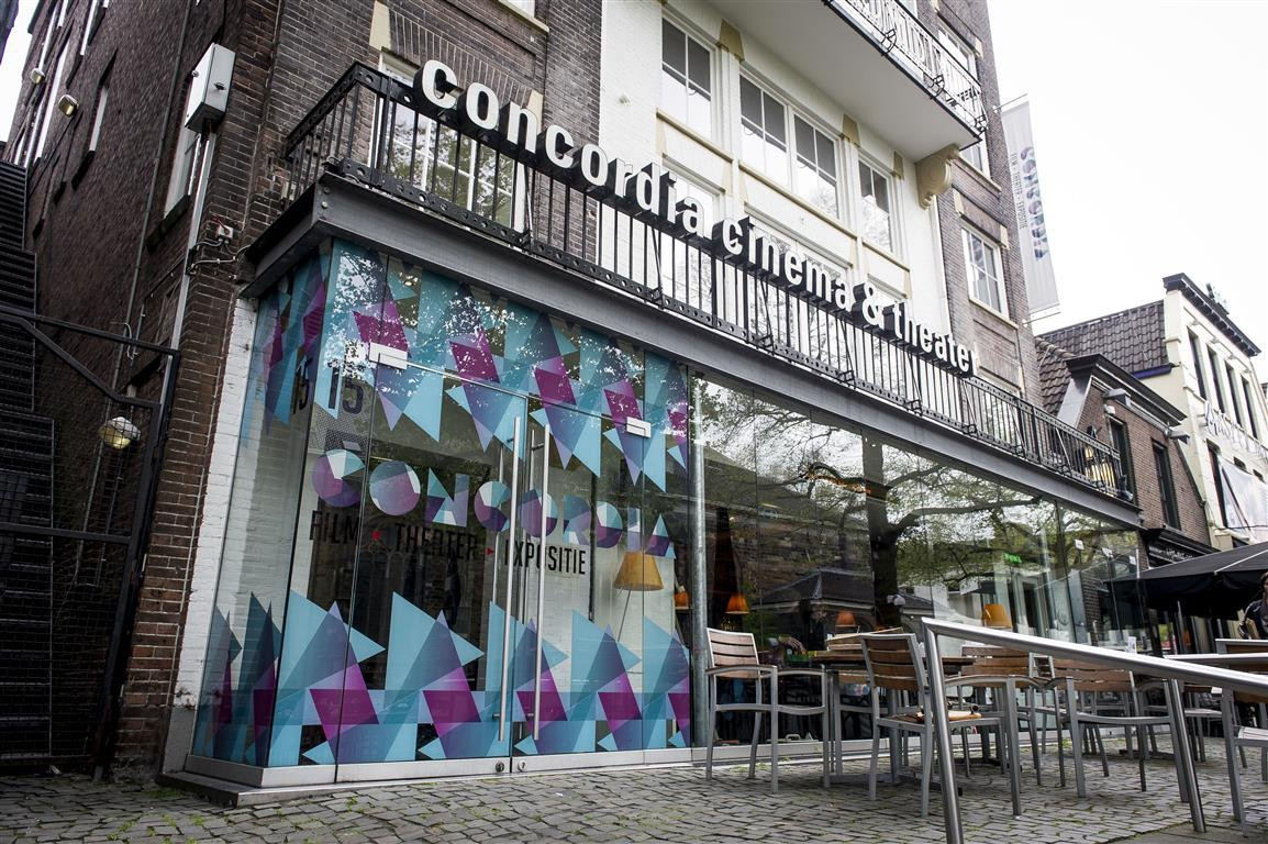 Monsters Nemen Concordia In Enschede Over Foto Adnl 3108