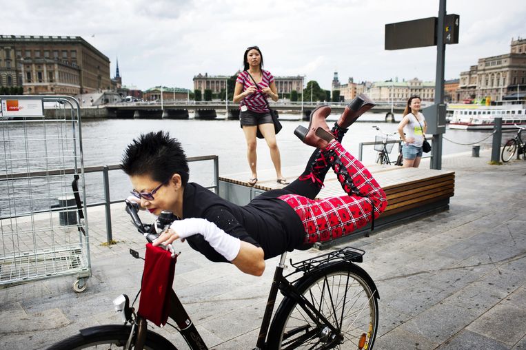 Neem de fiets om Stockholm te verkennen. Beeld Sanne de Wilde