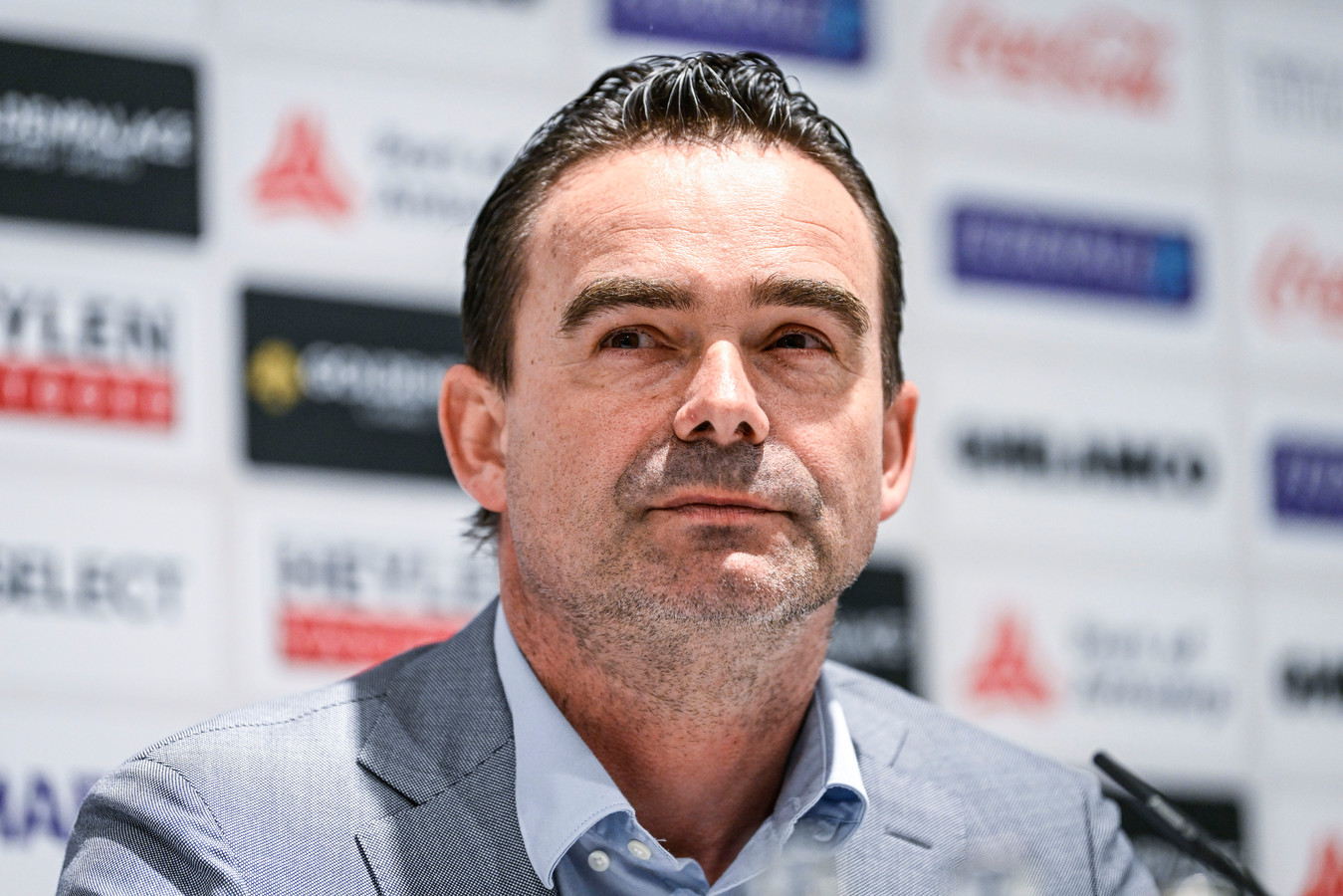Overmars Heeft n Geluk In Antwerpen De Meeste Grappen Gaan Over 