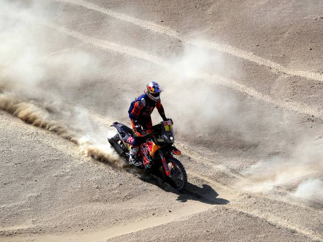 Motorcoureur Price wint Dakar Rally met pijnlijke pols