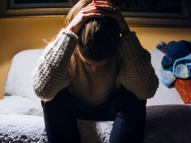 Mentale zorg wordt broodnodig, maar wachttijden zijn ellenlang: “Zelfs voor een suïcidale jongere is er nergens plaats”