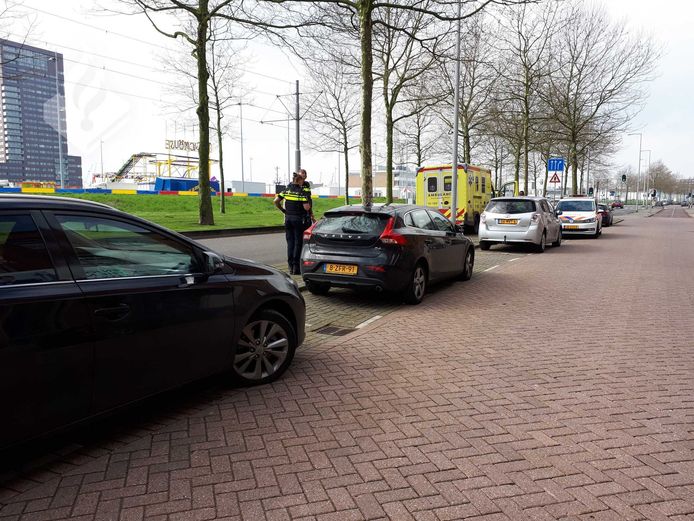 De ambulance was op weg naar Marconiplein om daar medische hulp te verrichten.