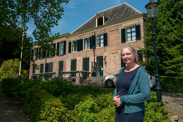 Ingrid Jacobs schreef een boek over de geschiedenis van de gemeente Rozendaal.