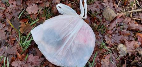 Jose zoekt zwerfafval in Wijhe, maar vindt iets gruwelijks in een dichtgeknoopte zak