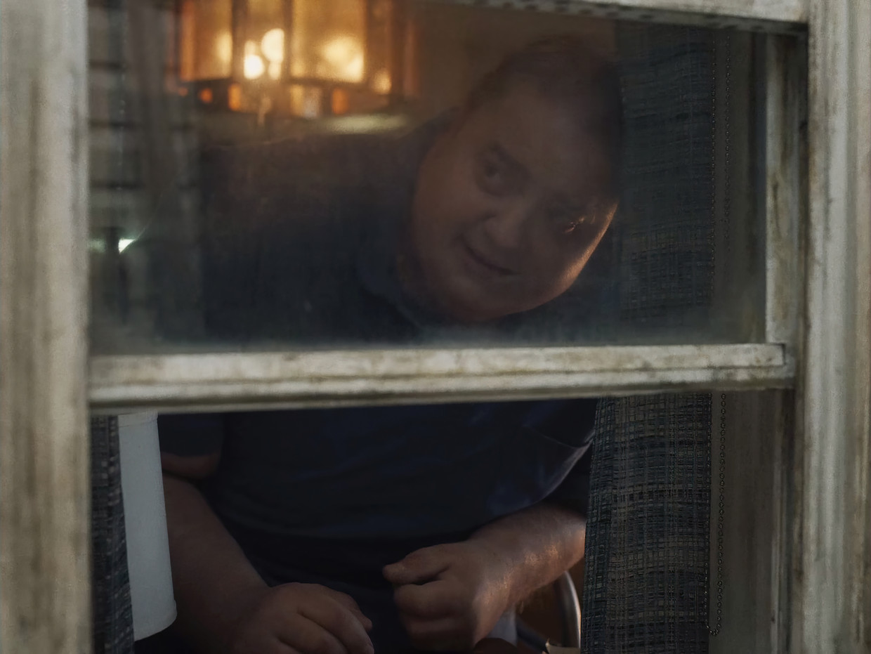 Brendan Fraser in de rol van de obese Charlie.  Beeld  